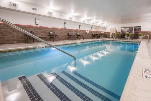 Hotel Hampton Inn By Hilton Oxford, Me