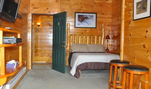 Hawk's Nest Lodge