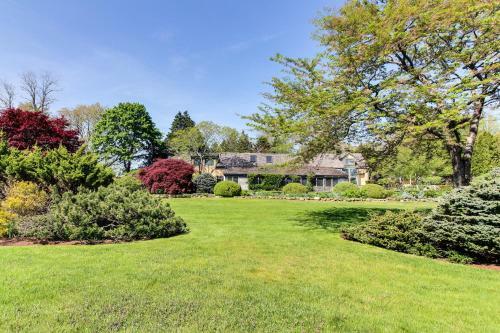 The Looks Pond Garden House