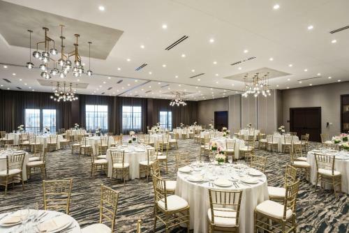 AC Hotel By Marriott Worcester