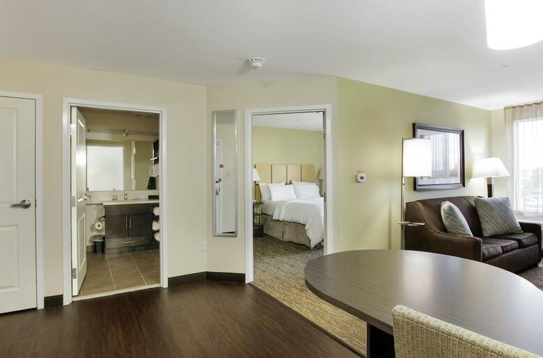Hotel Candlewood Suites - Brighton