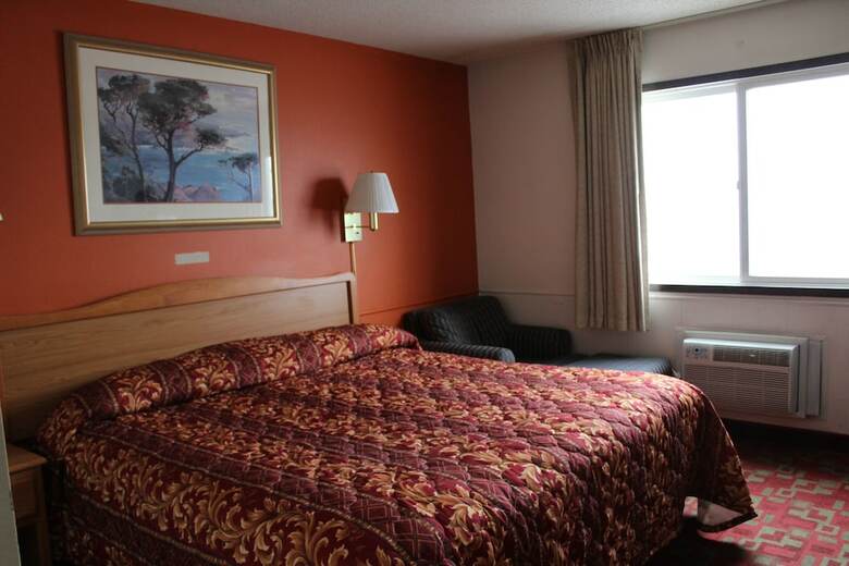Hotel East Grand Inn