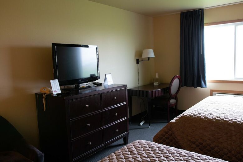 Hotel East Grand Inn