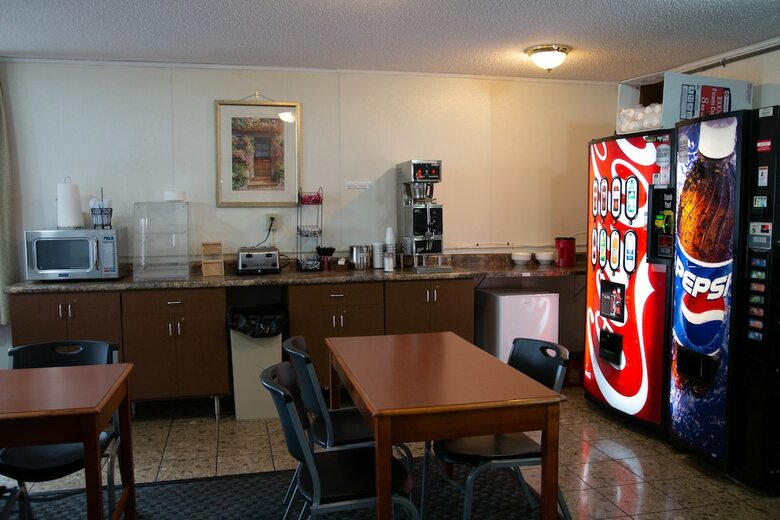 Hotel East Grand Inn