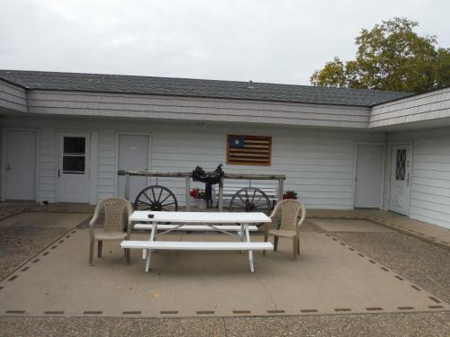 Caravan Motel