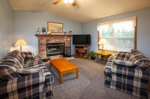 Villa Goshorn Lake Cottage #1