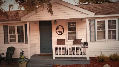 Motel Bear Cove Inn