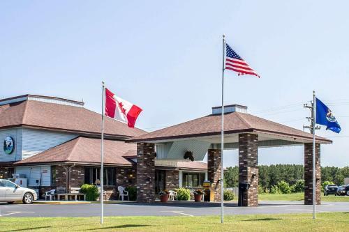 Hotel Quality Inn & Suites