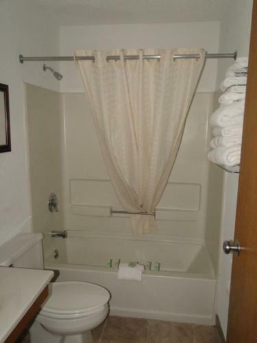 Oscoda Lakeside Hotel