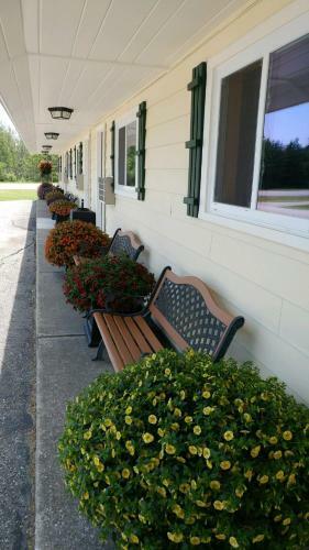 Sunset Motel Of St. Ignace