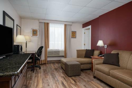 Hotel Ramada By Wyndham Albert Lea
