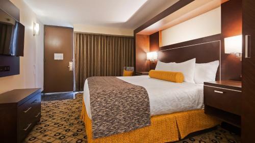 Best Western Premier Detroit Southfield Hotel