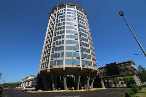 Best Western Premier Detroit Southfield Hotel