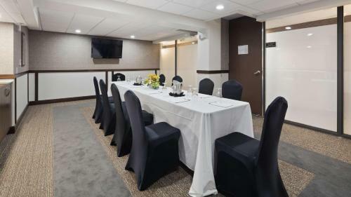 Best Western Premier Detroit Southfield Hotel