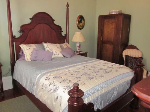 Bed & Breakfast Baer House Inn