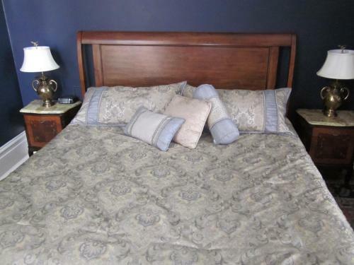 Bed & Breakfast Baer House Inn