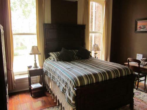 Bed & Breakfast Baer House Inn