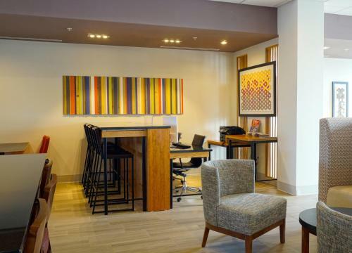Hotel Holiday Inn Express & Suites Omaha - Millard Area