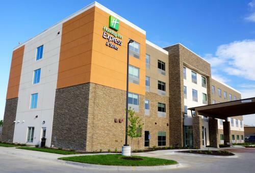 Hotel Holiday Inn Express & Suites Omaha - Millard Area