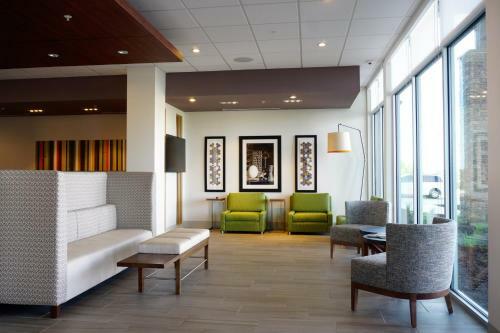Hotel Holiday Inn Express & Suites Omaha - Millard Area