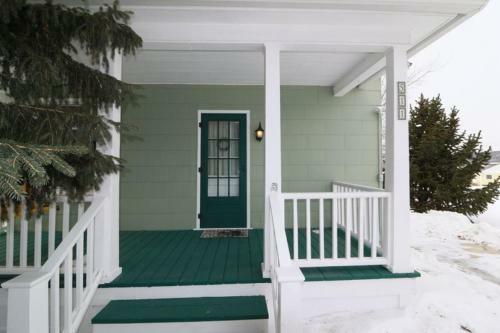 Vintage-cottage