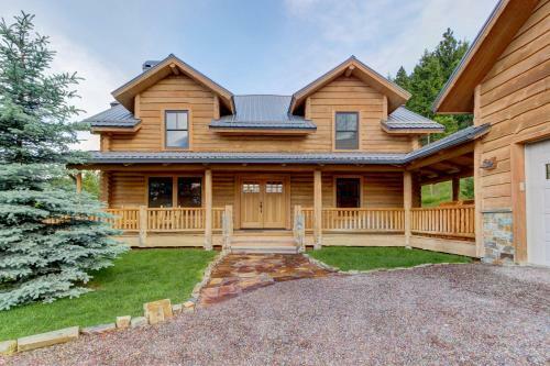 Eagle's Landing Lodge