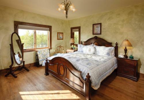 Cabin Creek Landing B&B