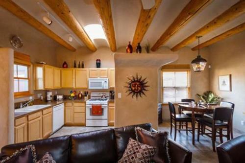 2 Bedroom - 10 Min. Walk To Plaza - Kiva