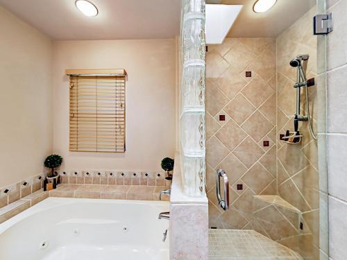 526 Del Norte Ln Townhouse Unit B Townhouse