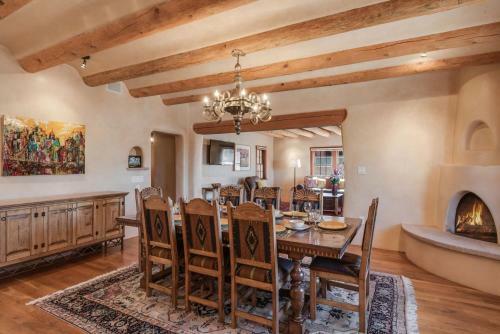 3 Bedroom - Secluded Mountain Views - Canyon River