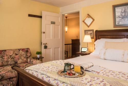Caldwell House Bed And Breakfast