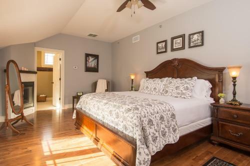 Caldwell House Bed And Breakfast