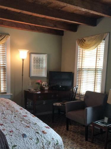 Bed & Breakfast A Butlers Manor