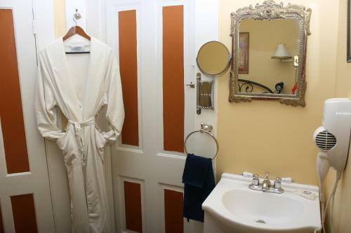 The Gridley Inn B&B