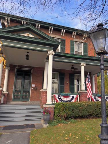 The Gridley Inn B&B
