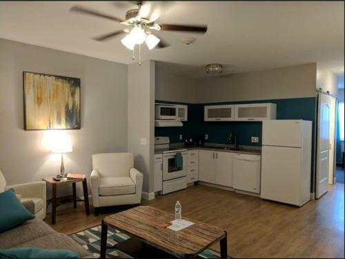 Hotel The Acorn Suites
