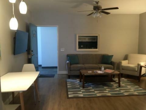 Hotel The Acorn Suites