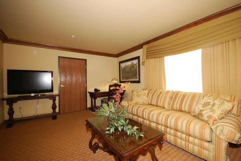Hotel Best Western San Isidro Inn