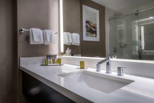 Doubletree By Hilton Hotel Los Angeles Norwalk