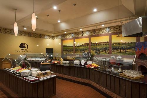 Doubletree By Hilton Hotel Los Angeles Norwalk