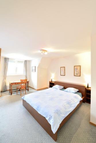Hostal H�tel-restaurant De La Tour