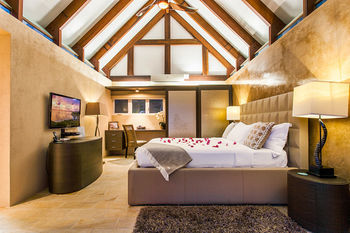Hotel Ceblue Villas & Beach Resort