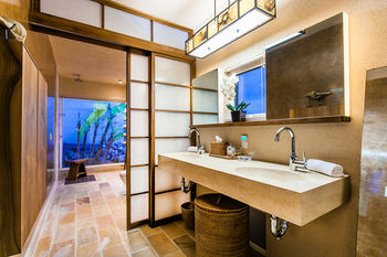 Hotel Ceblue Villas & Beach Resort