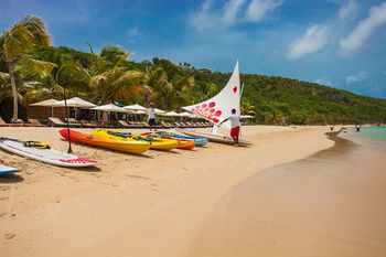 Hotel Ceblue Villas & Beach Resort