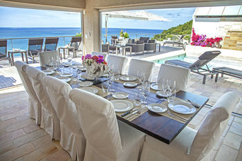 Hotel Ceblue Villas & Beach Resort