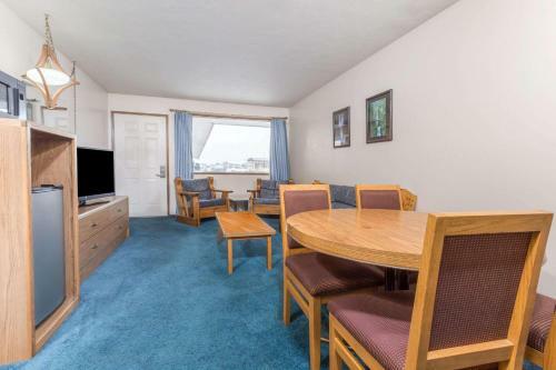 Hotel Knights Inn Boardman