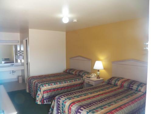 Sleepy Traveler Motel