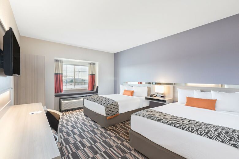 Hotel Microtel Inn & Suites By Wyndham Perry