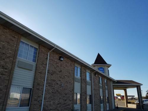 Hotel Simple Rewards Inn
