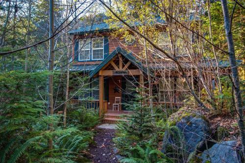 Moose Manor Three-bedroom Chalet